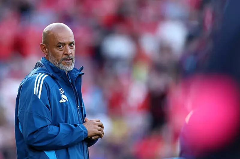 نوتنجهام فورست يتأهب لاتخاذ قرار إقالة نونو سانتو